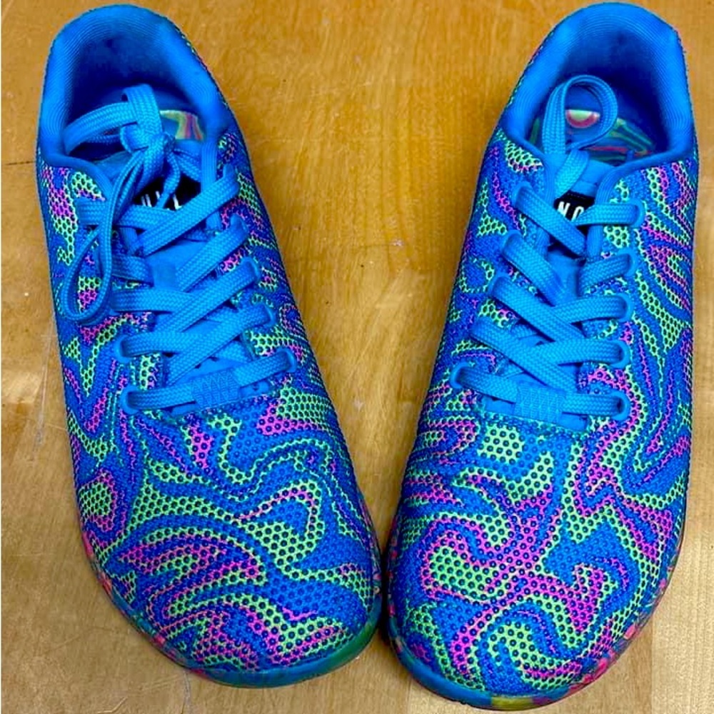Women’s NOBULL neon swirl